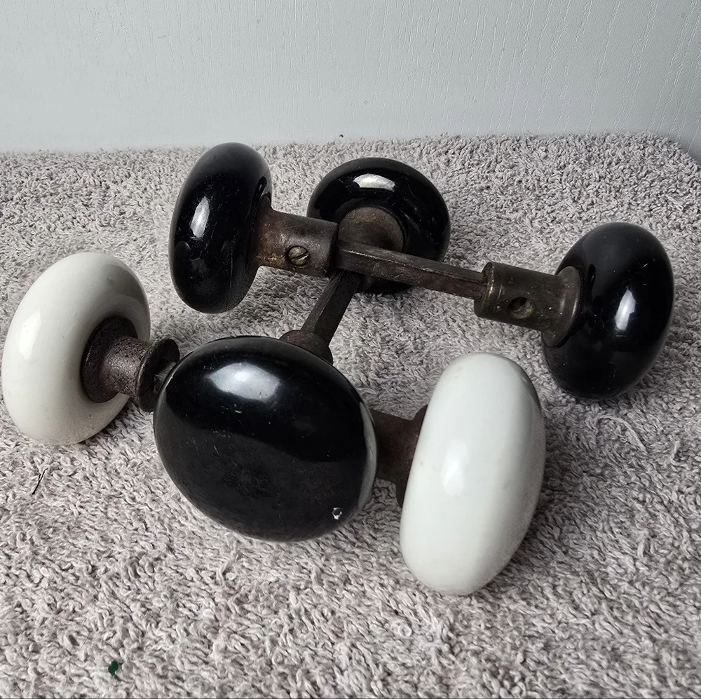 Vintage Black and White Door Knob Set